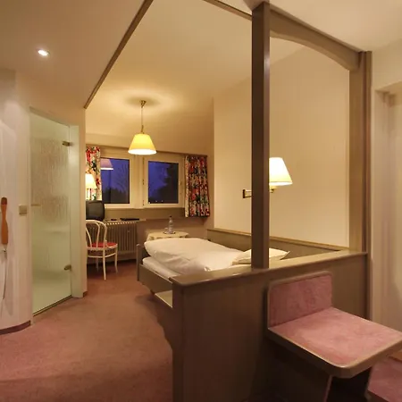 酒店 盖斯特豪斯特斯特尔酒店 3*